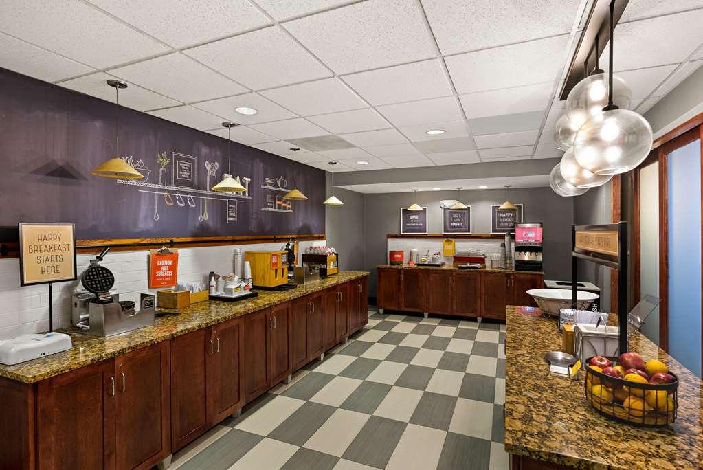 แฮมป์ตัน อินน์ แอนด์ สวีท โพห์คีปซี Spackenkill ร้านอาหาร รูปภาพ